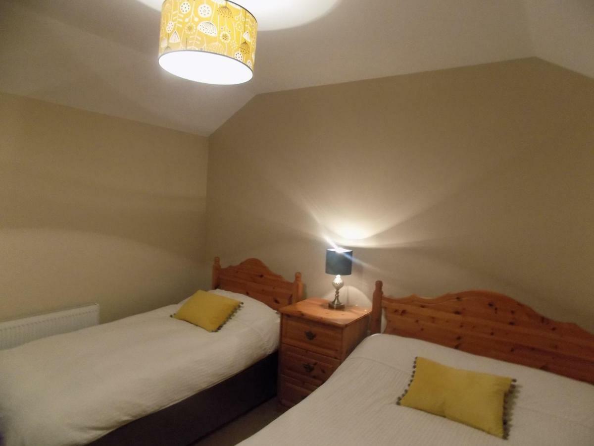 Chapel Meadow Lodge Clonard ภายนอก รูปภาพ